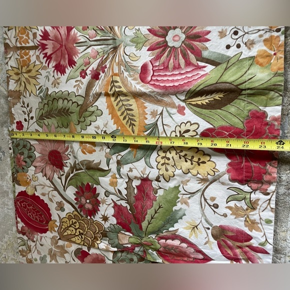 Pottery Barn Courtney Green Sienna Set of Two Shams - Picture 7 of 8